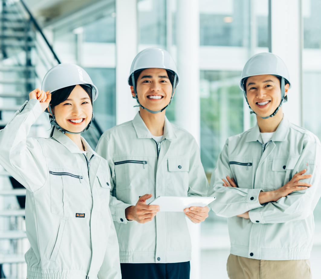 現場で働く社員の集合写真