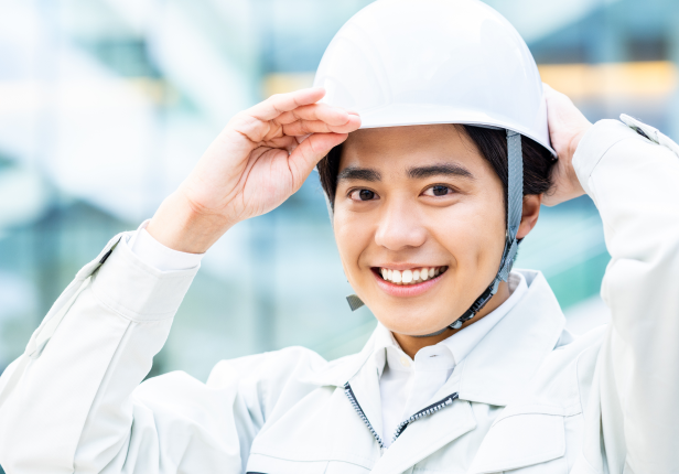 ヘルメットの社員